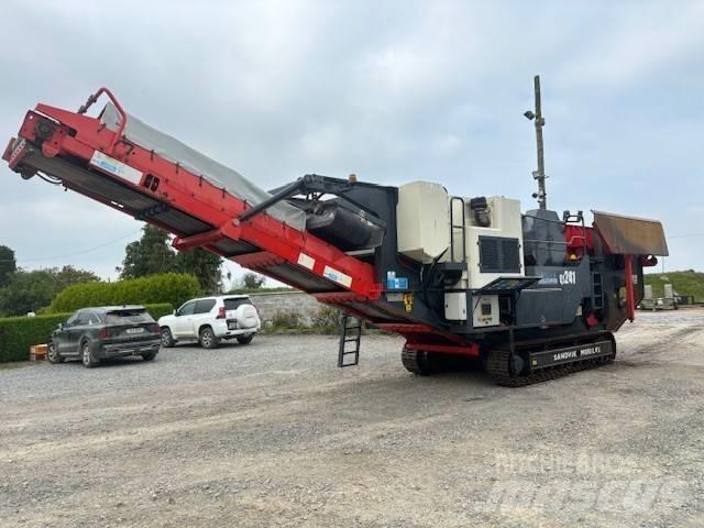 Sandvik QJ 241 Mobilūs smulkintuvai