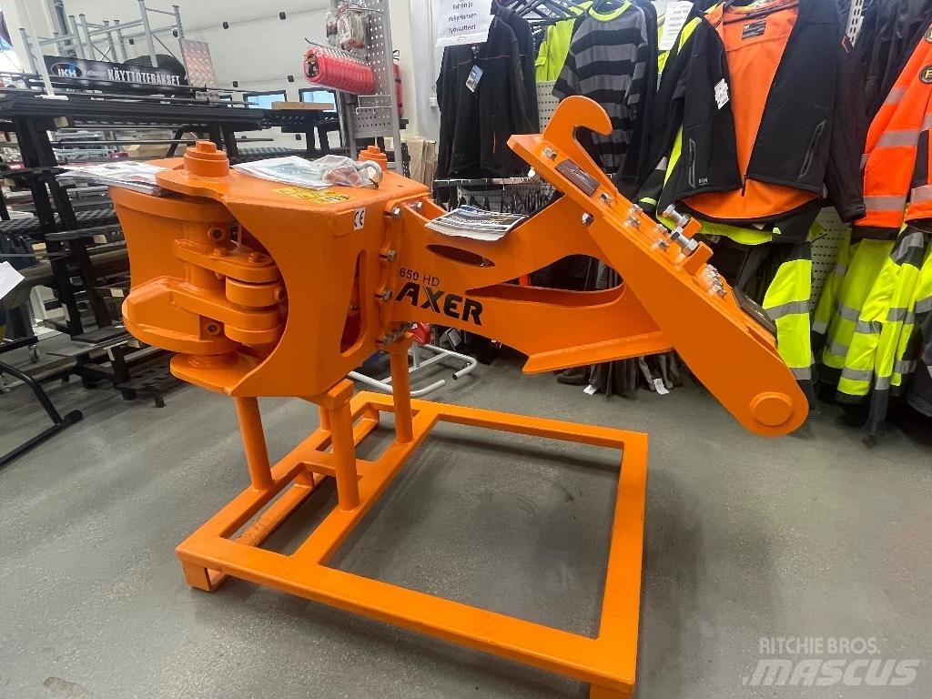 Axer 650 Kranai ir krautuvai