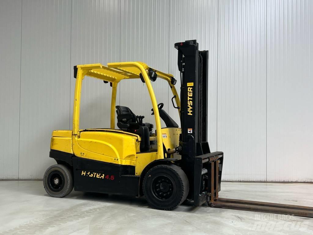 Hyster J4.5XN Elektriniai šakiniai krautuvai