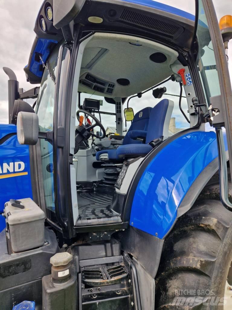 New Holland T 7.210 Traktoriai