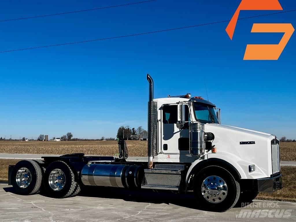 Kenworth T 800 Naudoti vilkikai