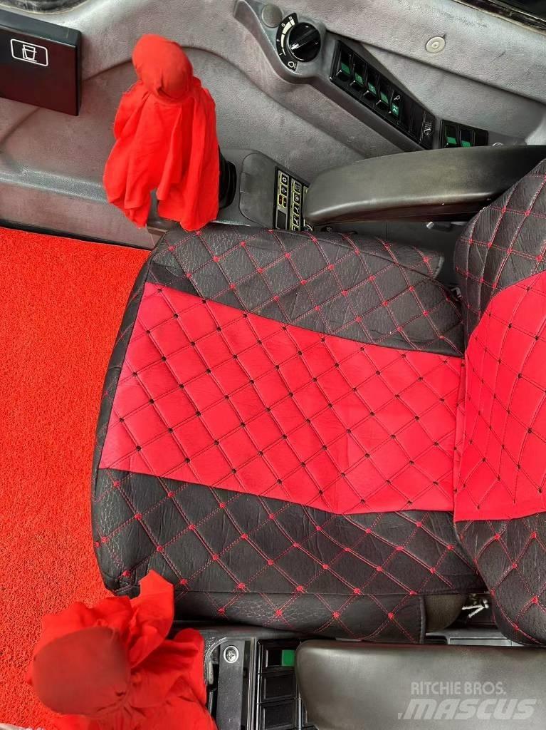 Volvo 240DL Vikšriniai ekskavatoriai