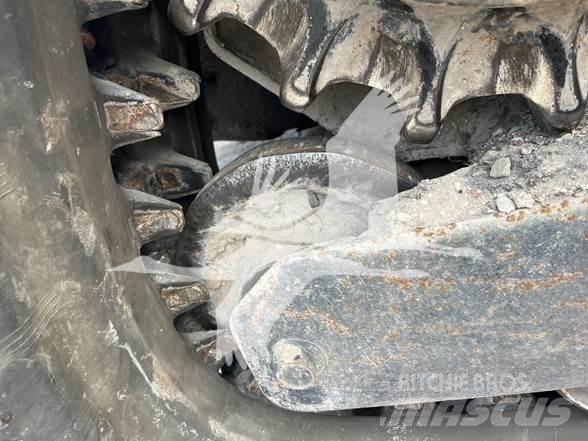Bobcat T300 Krautuvai su šoniniu pasukimu