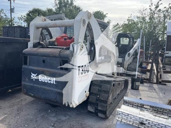 Bobcat T300 Krautuvai su šoniniu pasukimu