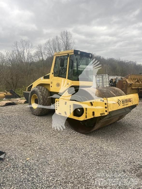 Bomag BW213D-4 Vieno būgno volai