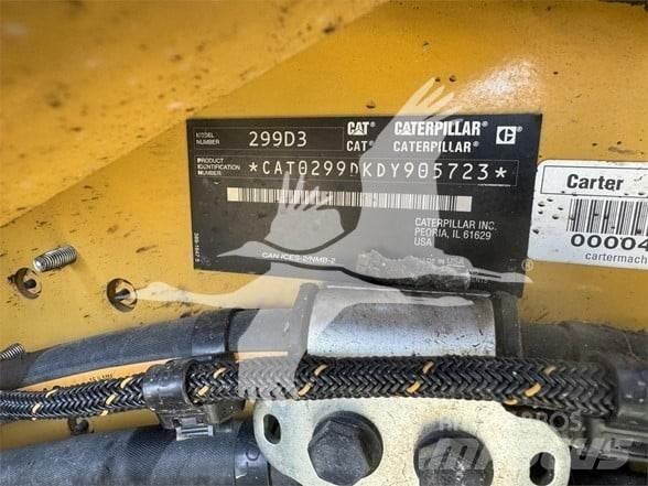 CAT 299D3 Krautuvai su šoniniu pasukimu