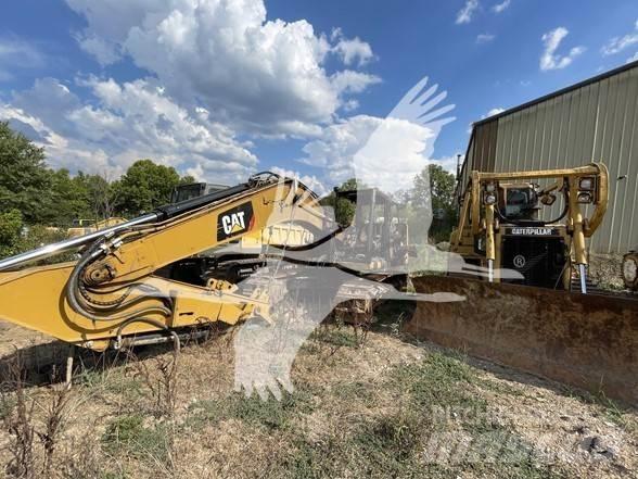 CAT 320 Vikšriniai ekskavatoriai
