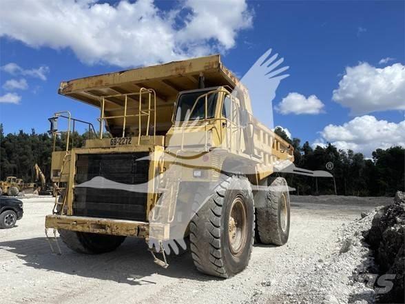 CAT 777B Karjeriniai savivarčiai