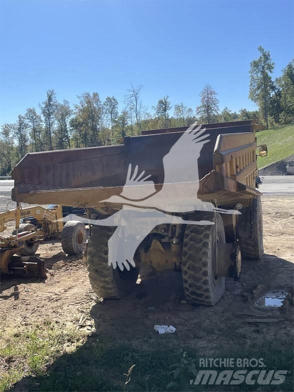 CAT 777B Karjeriniai savivarčiai