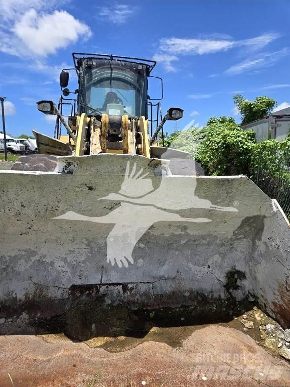 CAT 950K Naudoti ratiniai krautuvai