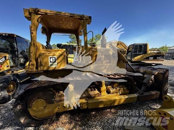 CAT D6D Vikšriniai buldozeriai