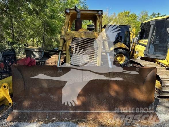 CAT D6D Vikšriniai buldozeriai