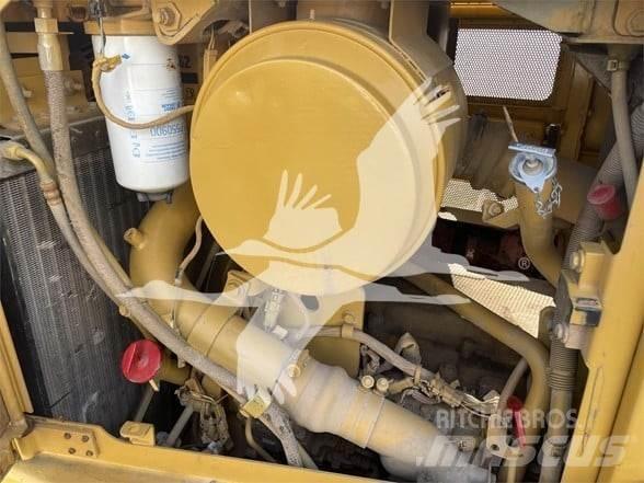 CAT D6R Vikšriniai buldozeriai