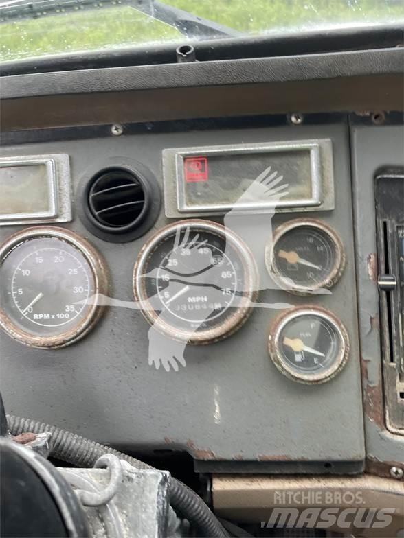 Ford 8000 Vandens sunkvežimiai