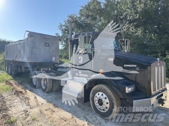 Kenworth T800 Savivarčių priekabų vilkikai
