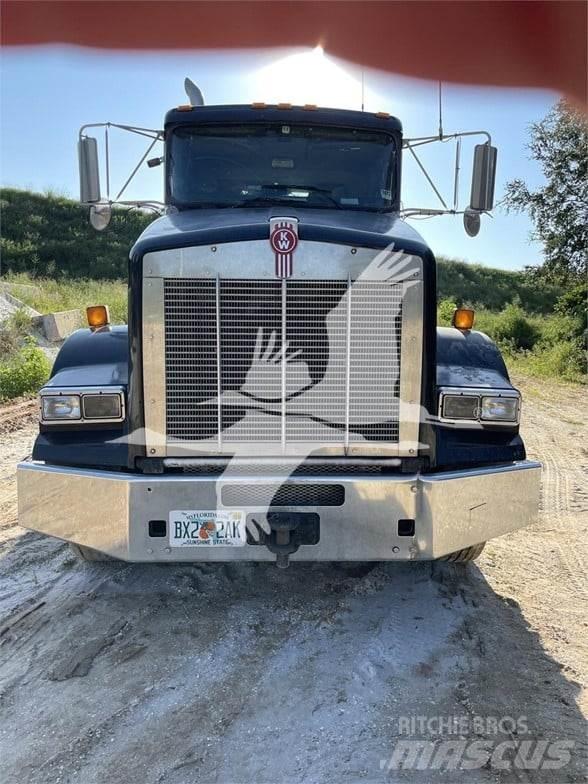 Kenworth T800 Savivarčių priekabų vilkikai