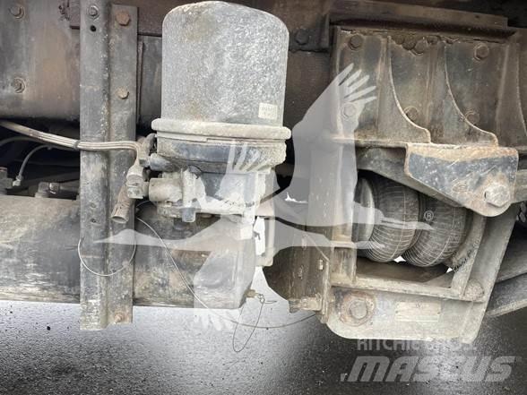 Kenworth T800 Savivarčių priekabų vilkikai