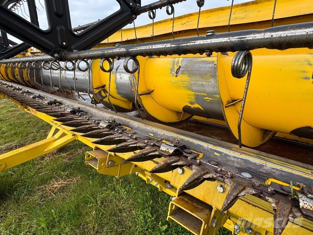 New Holland CX 8070 Derliaus nuėmimo kombainai