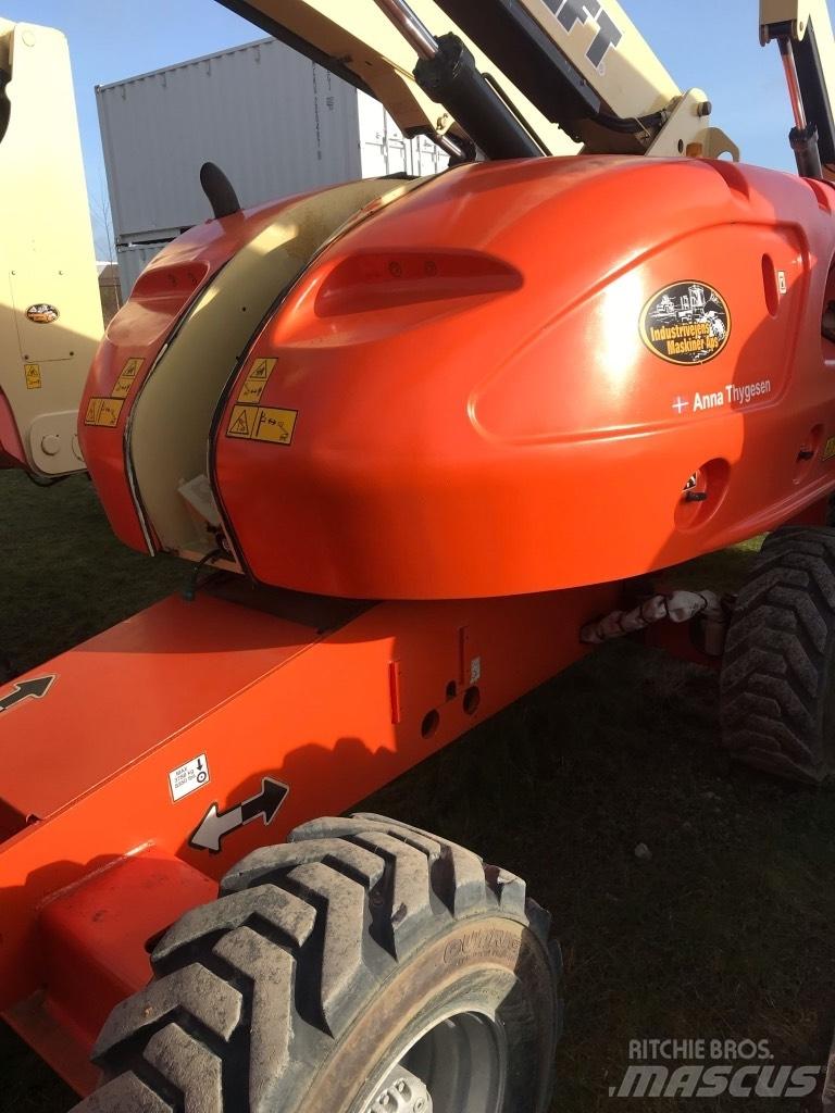 JLG 460 SJ Teleskopiniai keltuvai