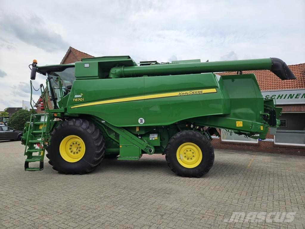 John Deere T660 Derliaus nuėmimo kombainai