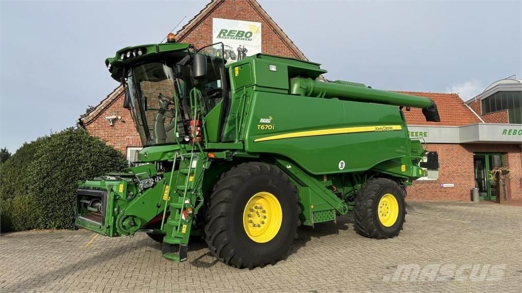 John Deere T660 Derliaus nuėmimo kombainai