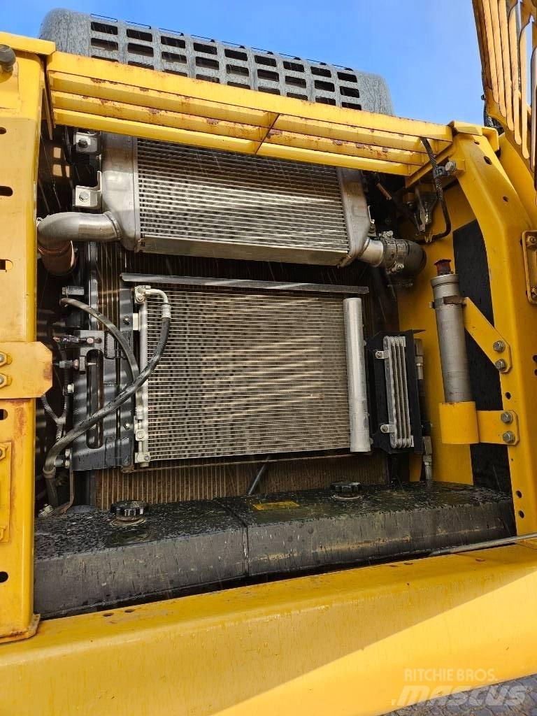 Komatsu PC210LC-11 Vikšriniai ekskavatoriai