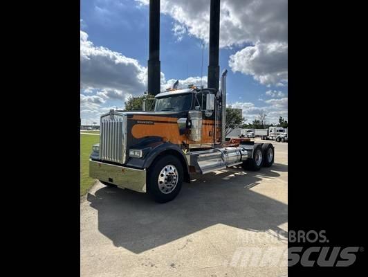 Kenworth W 900 Naudoti vilkikai