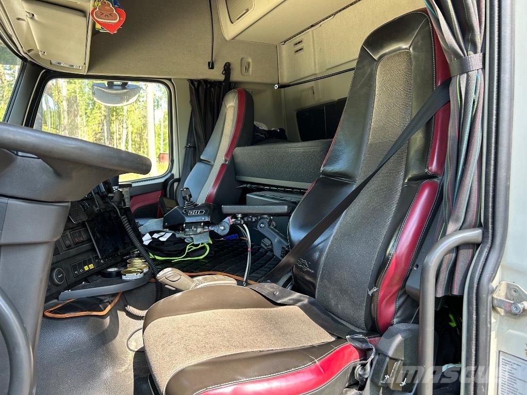 Volvo FMX 540 Savivarčių priekabų vilkikai