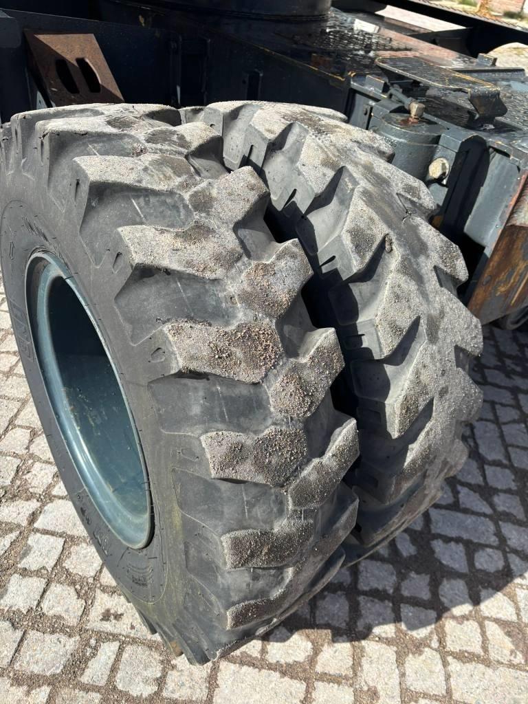 Hyundai 140W-7A Ratiniai ekskavatoriai
