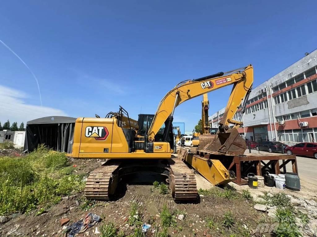 CAT 323GC Vikšriniai ekskavatoriai