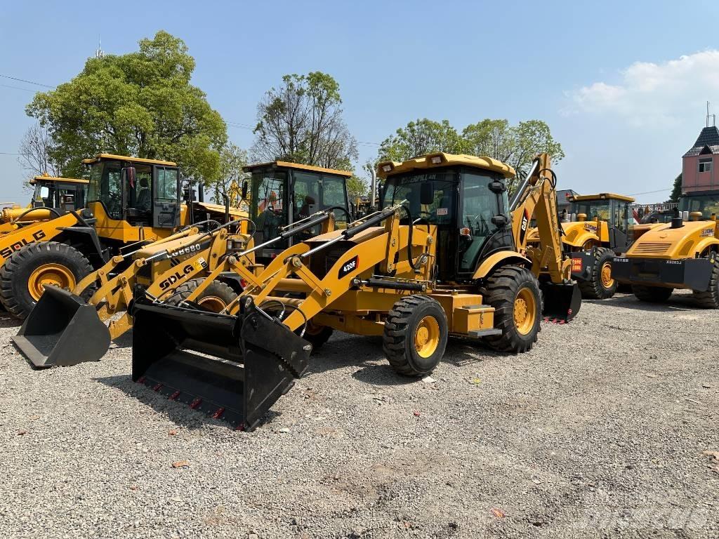CAT 420F Ekskavatoriniai krautuvai