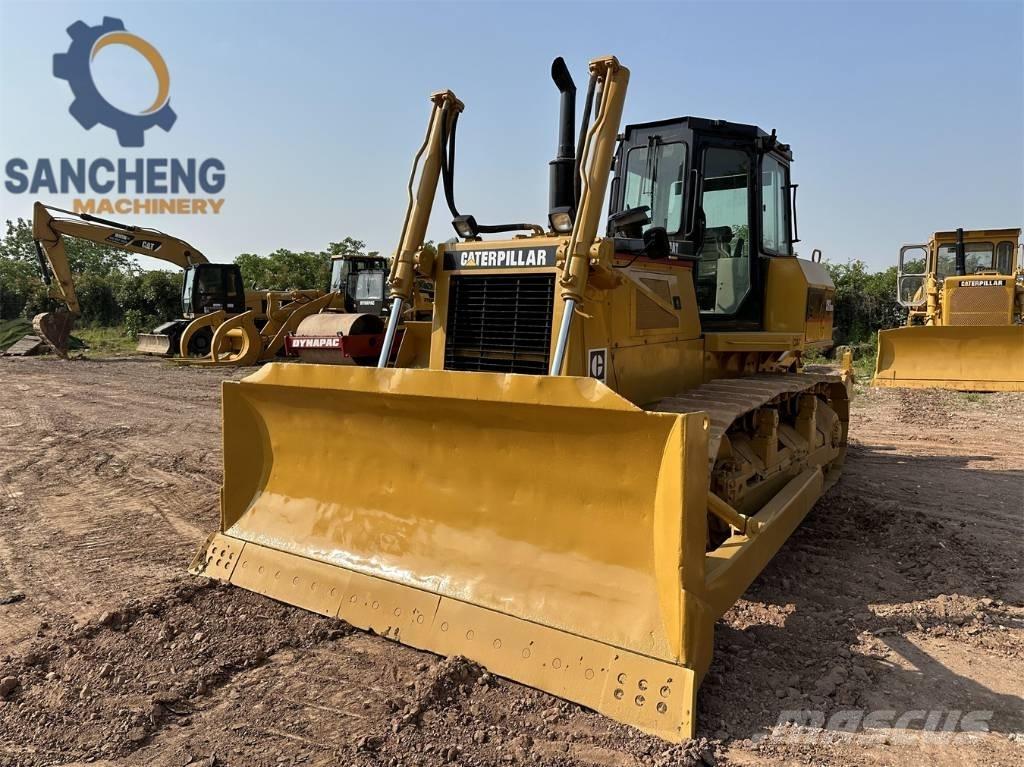 CAT D6G Vikšriniai buldozeriai