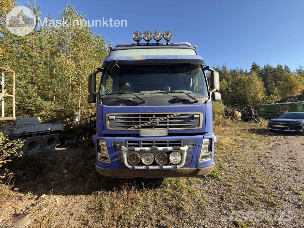 Volvo FM 12 Savivarčių priekabų vilkikai