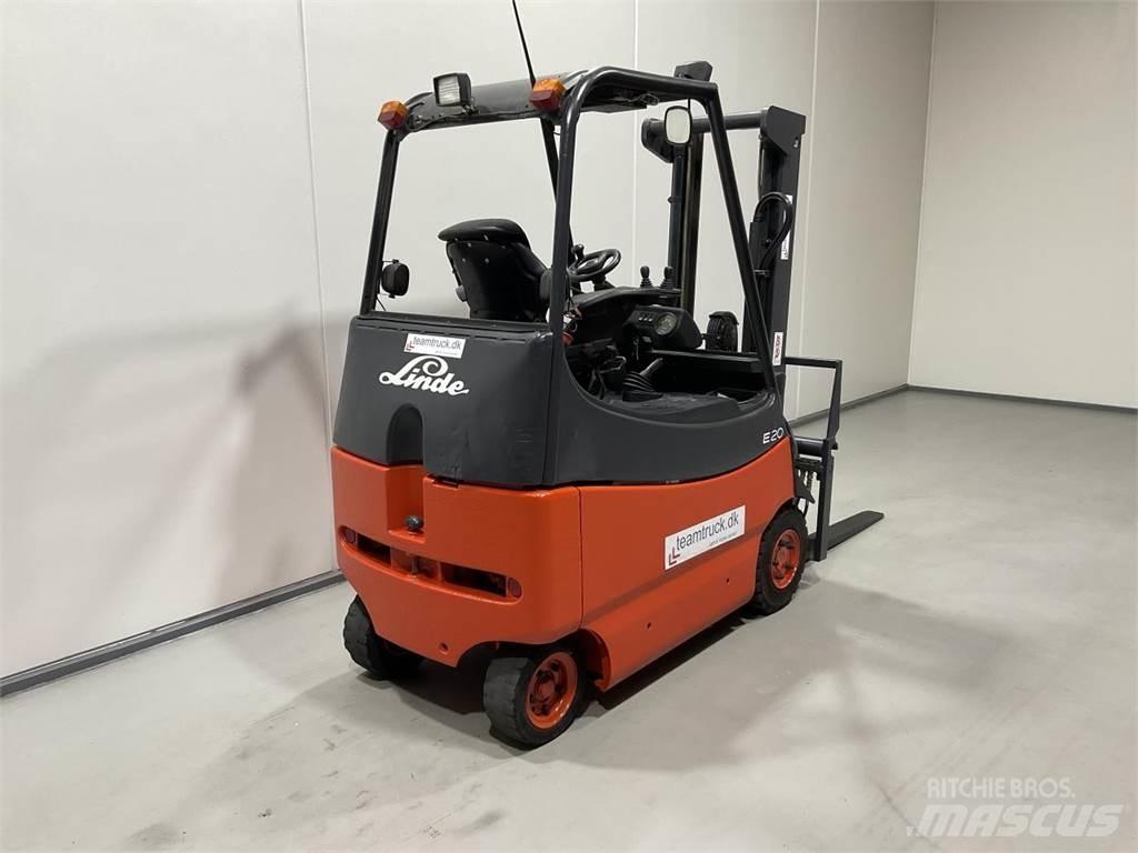 Linde E20 Elektriniai šakiniai krautuvai