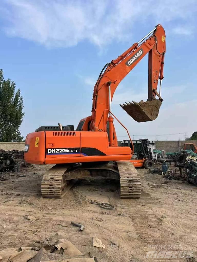 Doosan DH 225 LC-7 Vikšriniai ekskavatoriai