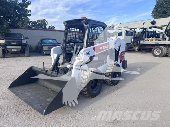 Bobcat S62 Krautuvai su šoniniu pasukimu