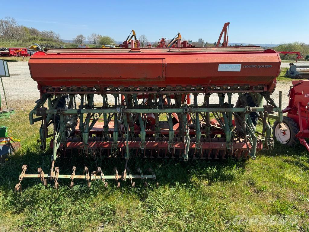 Kuhn NODET + HRB301 Sėjamieji kombainai