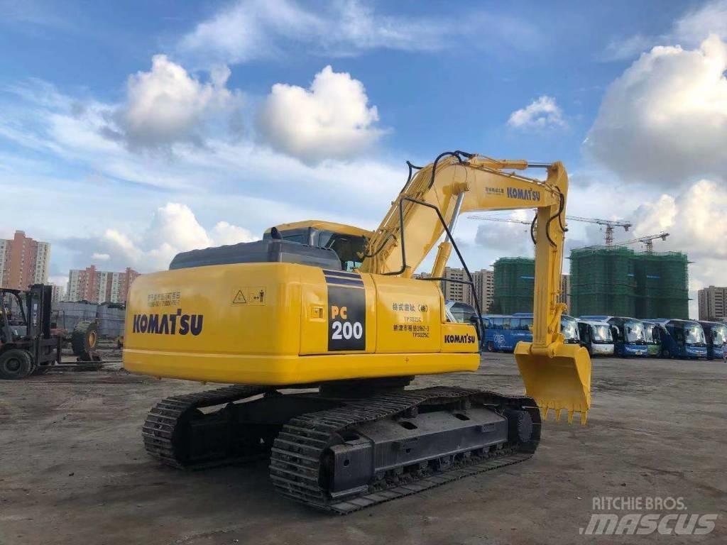 Komatsu PC 200-7 Vikšriniai ekskavatoriai