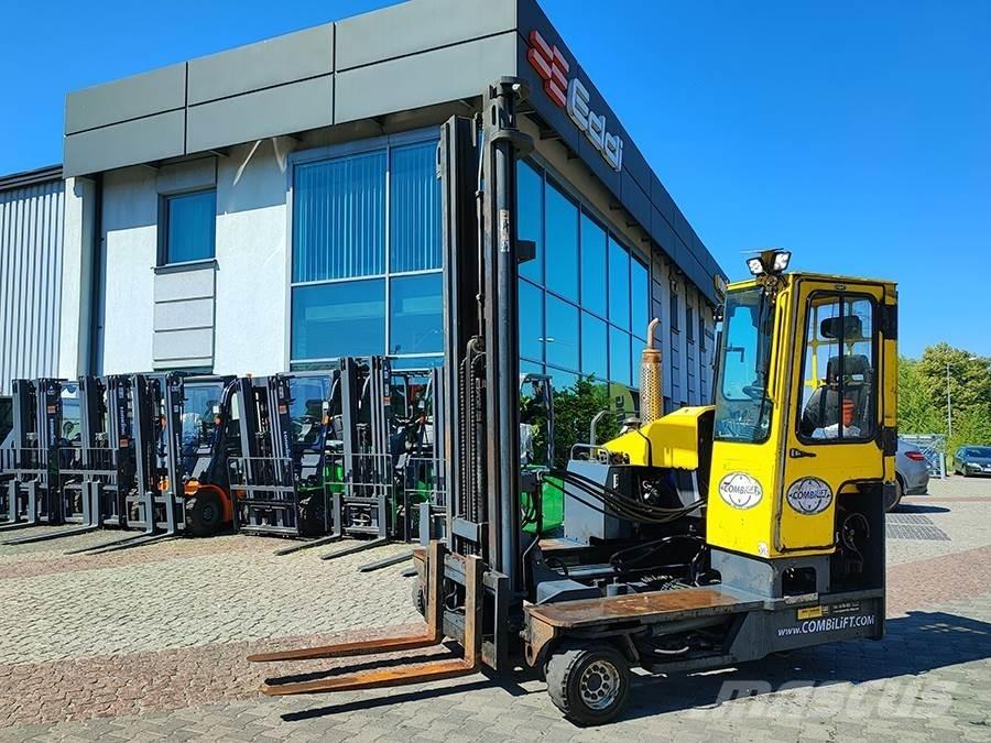 Combilift C4000 Šakiniai krautuvai su privažiavimu iš visų keturių pusių