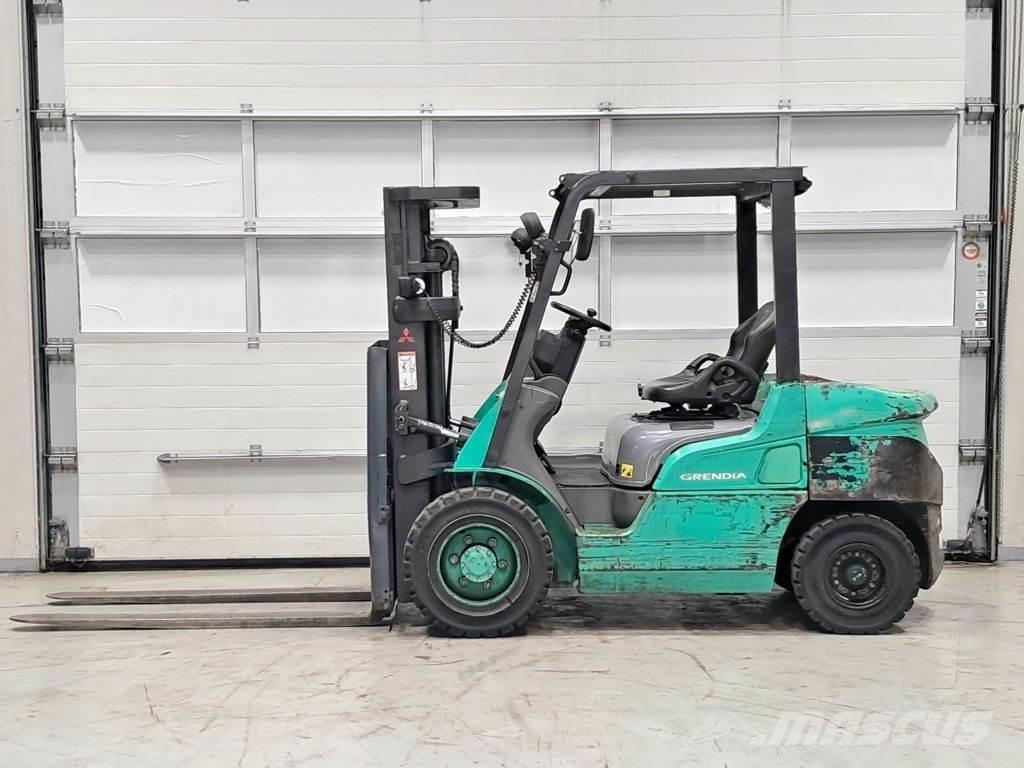 Mitsubishi FD30NT Dyzeliniai krautuvai