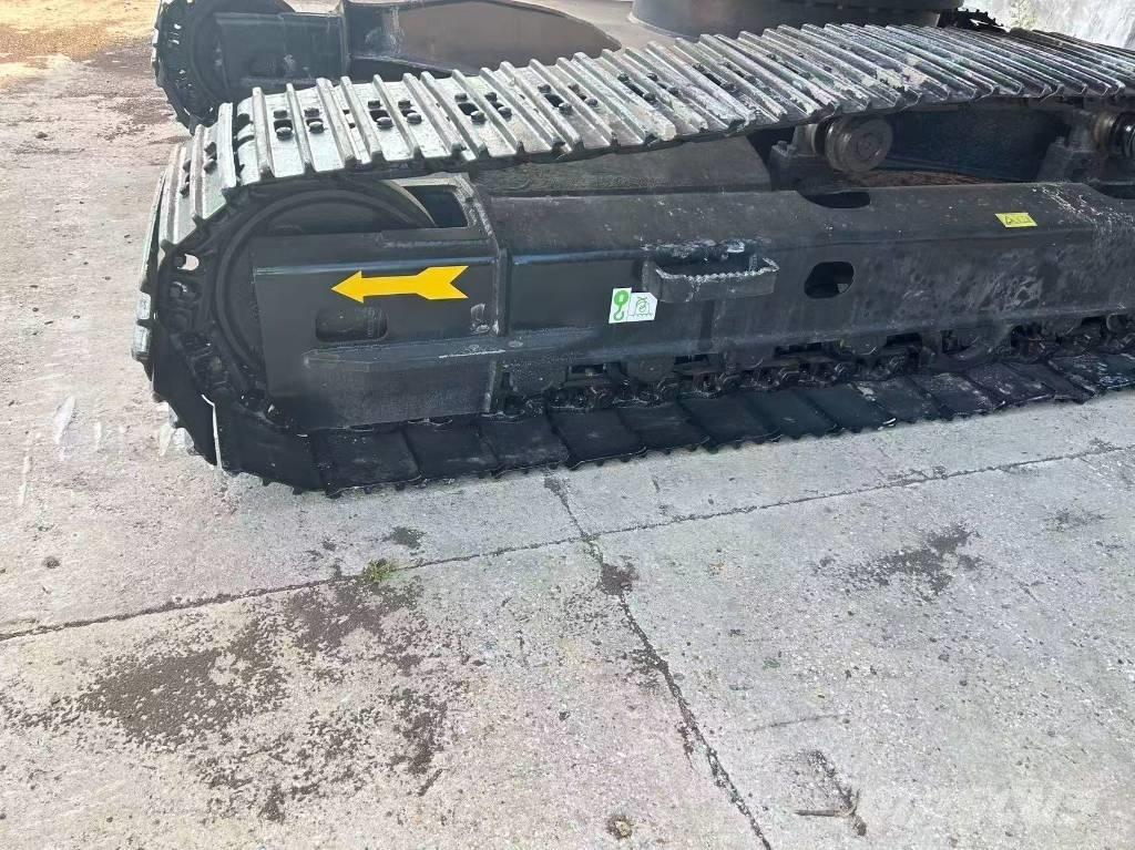 Doosan 225 Vikšriniai ekskavatoriai