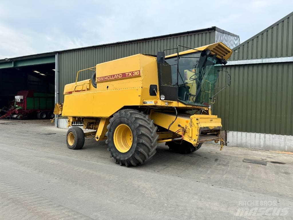 New Holland TX 36 Derliaus nuėmimo kombainai