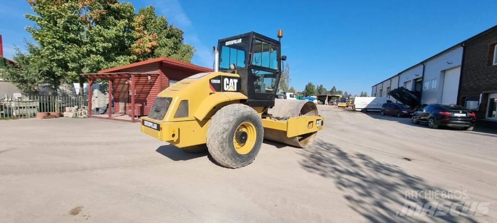 CAT CS 533 Vieno būgno volai