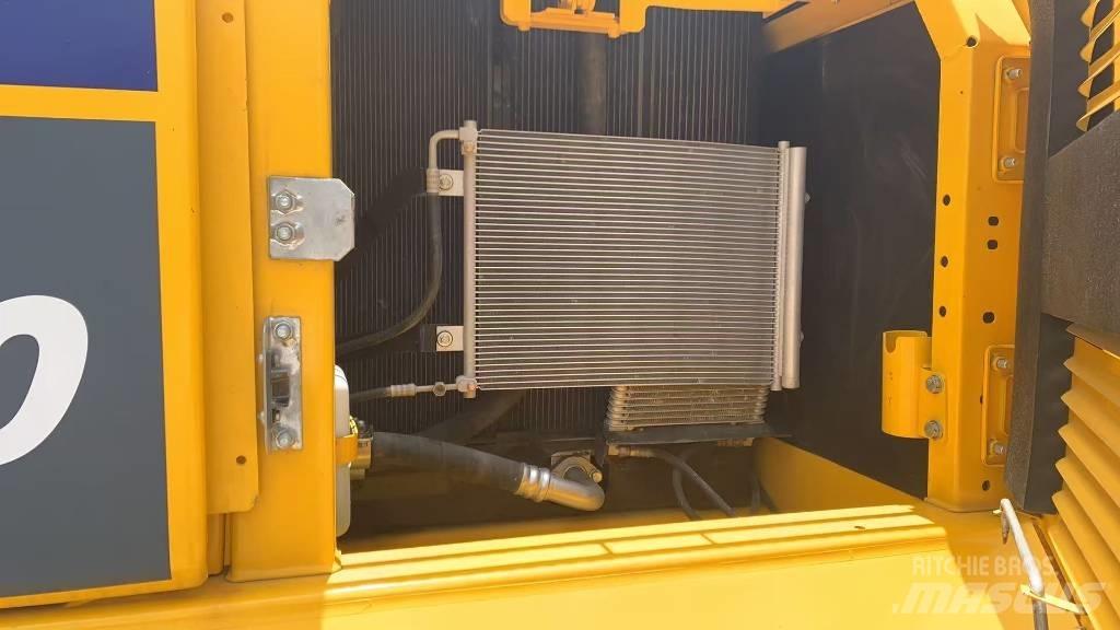 Komatsu PC240 Vikšriniai ekskavatoriai