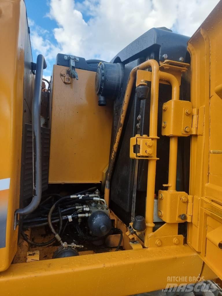 CASE WX 145 Ratiniai ekskavatoriai