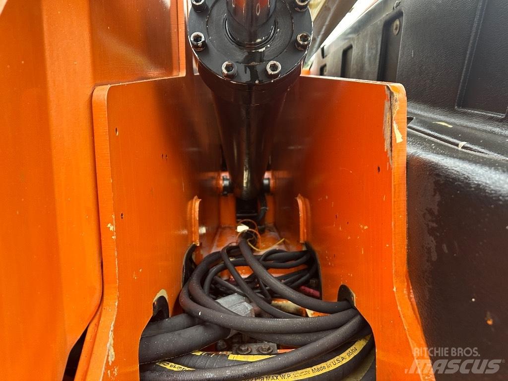 JLG 660 SJ Teleskopiniai keltuvai
