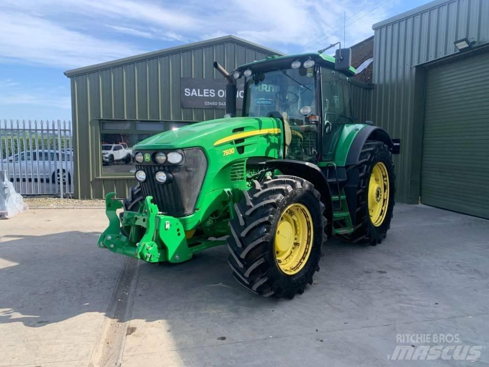 John Deere 7930 Traktoriai