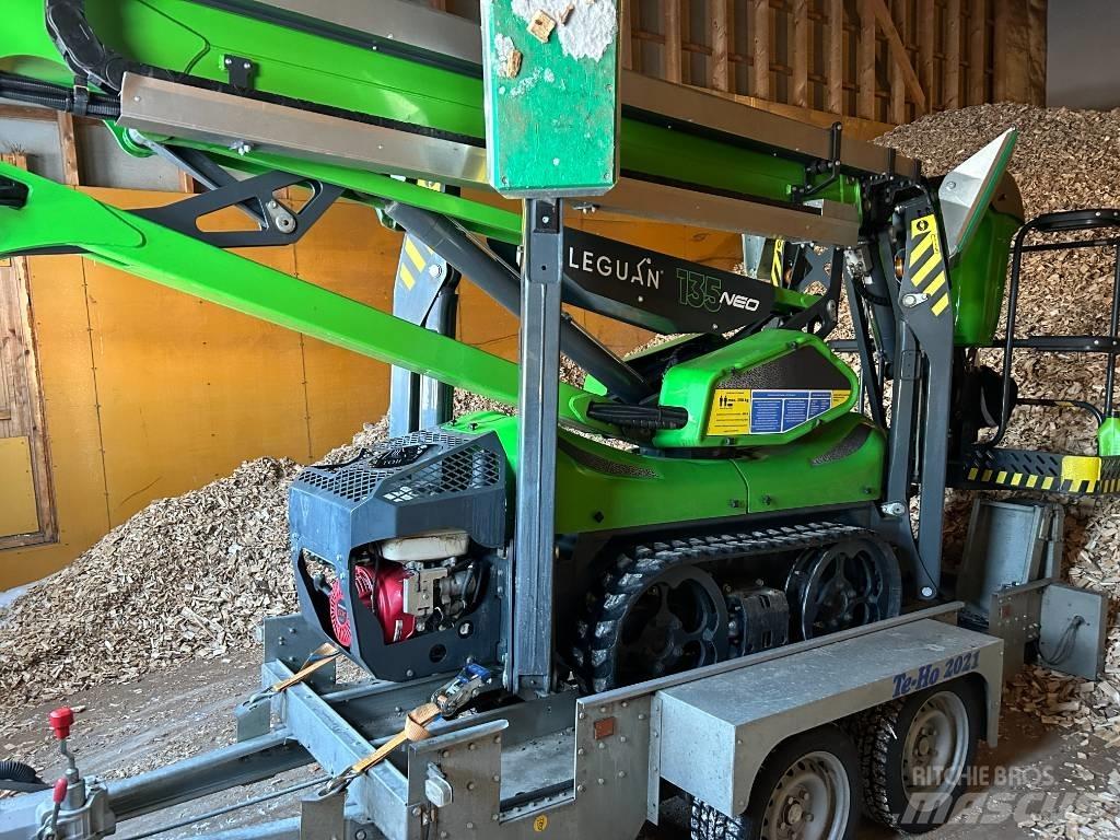 Leguan Neo 135 Vertikalūs stiebiniai keltuvai