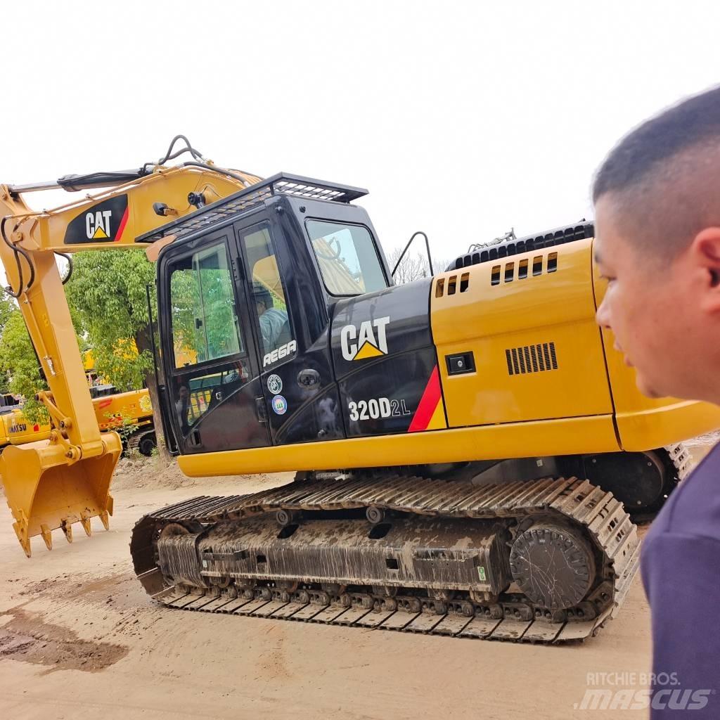 CAT 320 D Vikšriniai ekskavatoriai