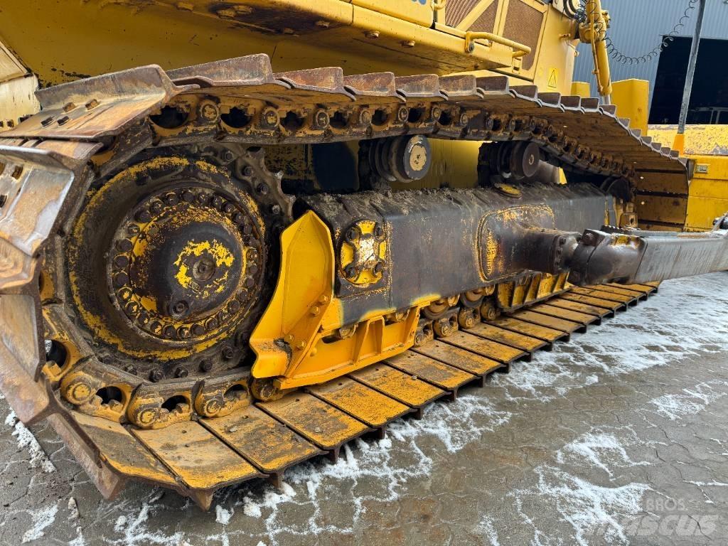 Komatsu D65PX-18 Vikšriniai buldozeriai